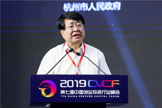 1560733398373944.jpg vbox7247_BF4K9711_135541_small.jpg