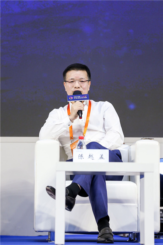 1560733446866731.jpg vbox7247_BF4K9754_140225_small.jpg